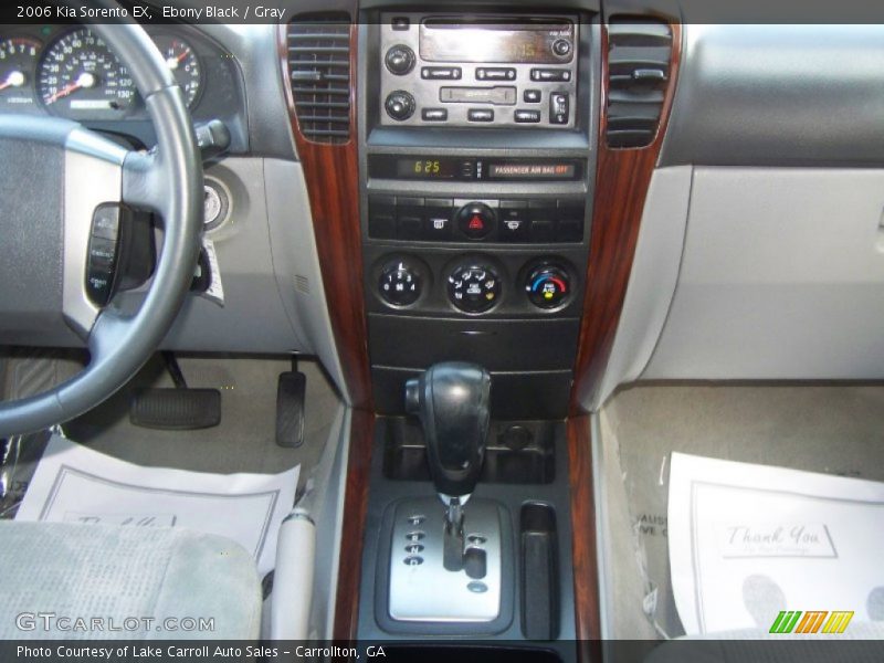 Ebony Black / Gray 2006 Kia Sorento EX