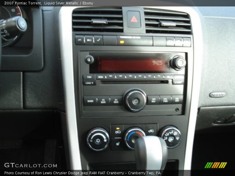 Liquid Silver Metallic / Ebony 2007 Pontiac Torrent
