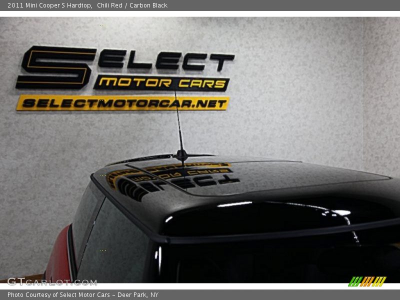 Chili Red / Carbon Black 2011 Mini Cooper S Hardtop
