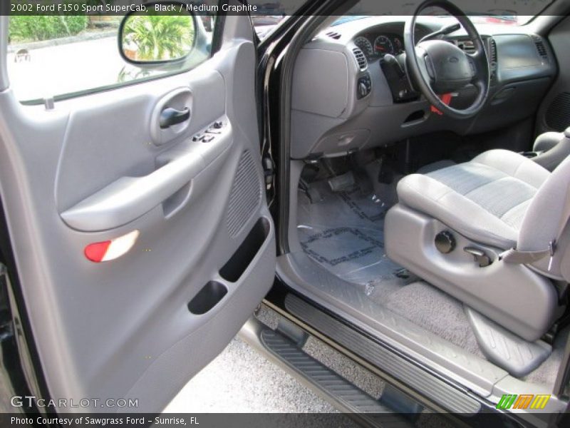 Black / Medium Graphite 2002 Ford F150 Sport SuperCab