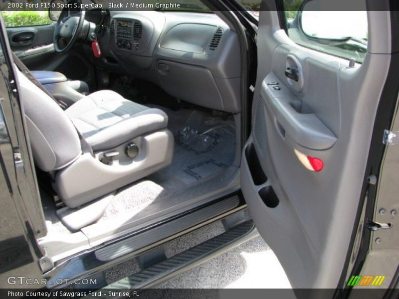 Black / Medium Graphite 2002 Ford F150 Sport SuperCab
