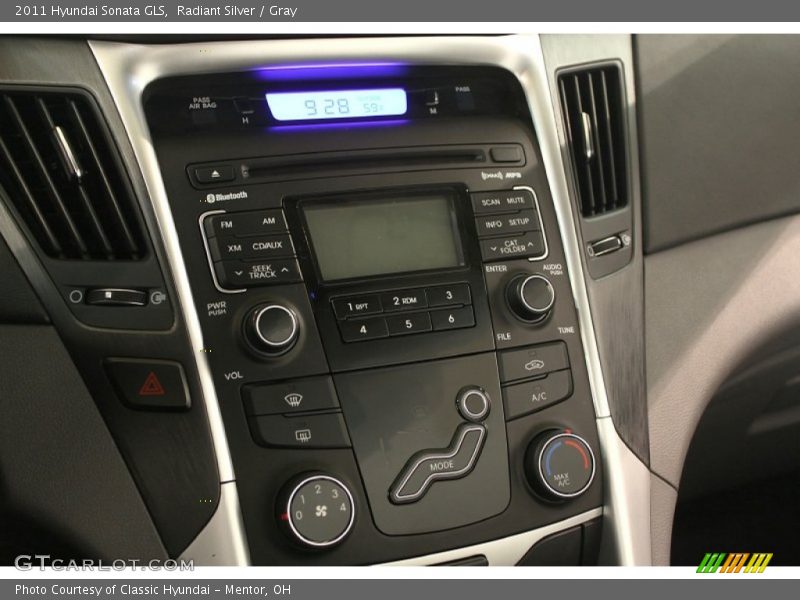 Radiant Silver / Gray 2011 Hyundai Sonata GLS