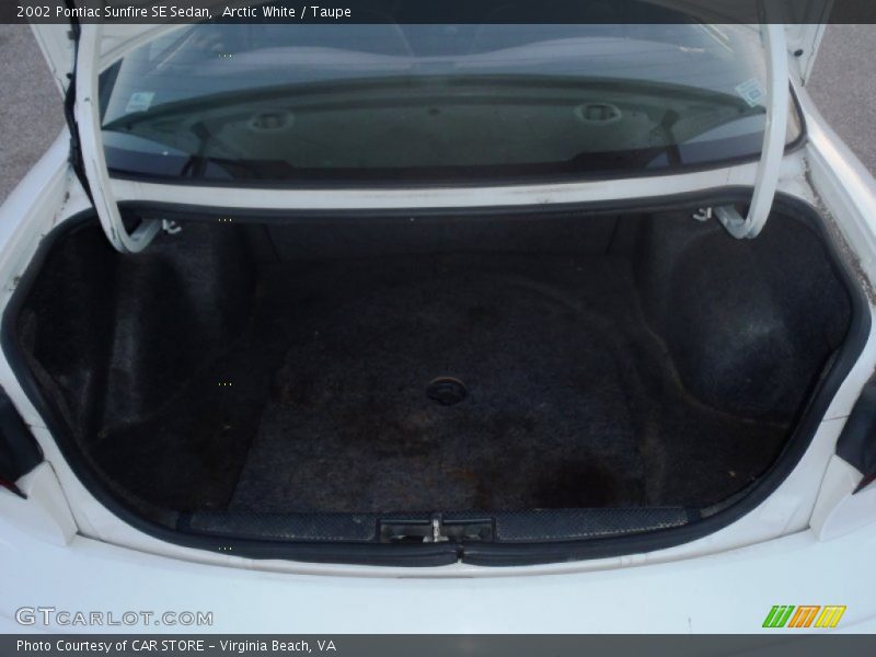 Arctic White / Taupe 2002 Pontiac Sunfire SE Sedan