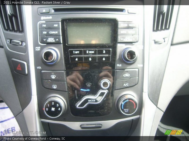 Radiant Silver / Gray 2011 Hyundai Sonata GLS