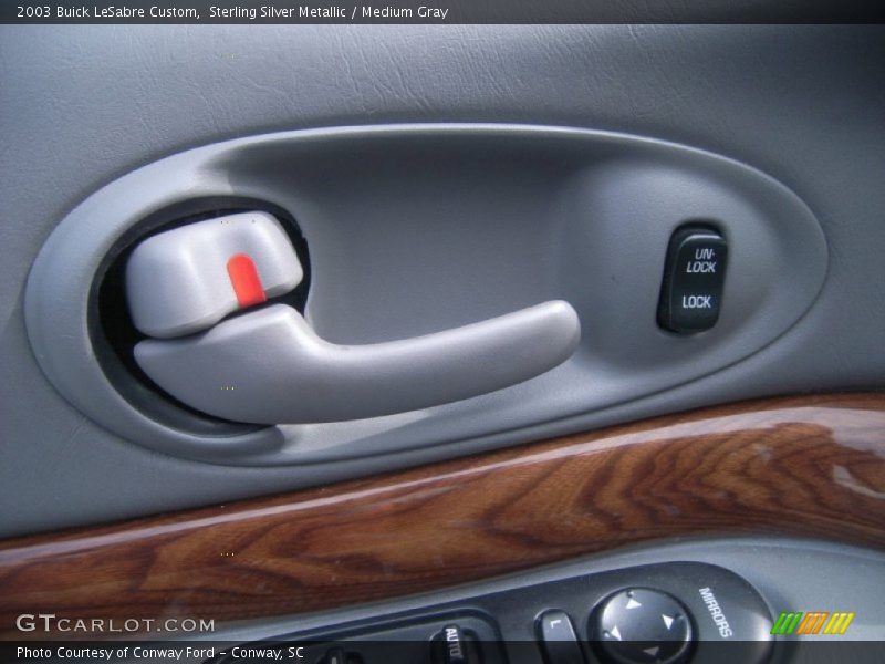Sterling Silver Metallic / Medium Gray 2003 Buick LeSabre Custom
