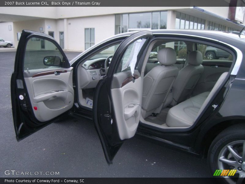 Black Onyx / Titanium Gray 2007 Buick Lucerne CXL