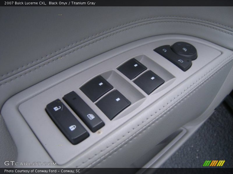 Black Onyx / Titanium Gray 2007 Buick Lucerne CXL