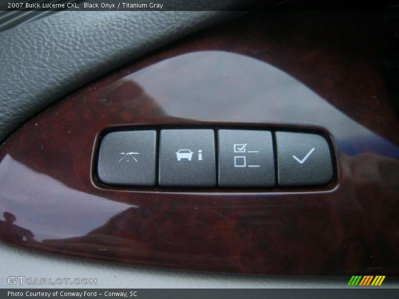 Black Onyx / Titanium Gray 2007 Buick Lucerne CXL