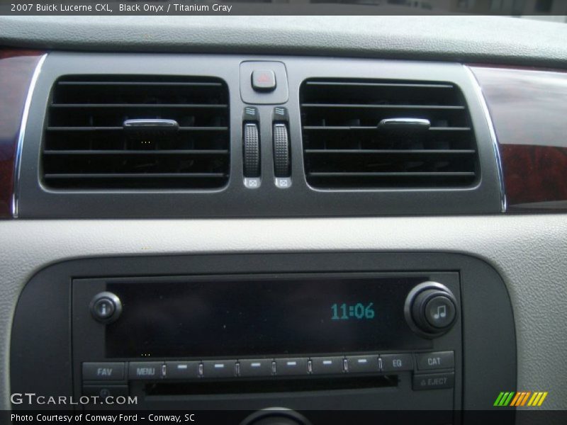 Black Onyx / Titanium Gray 2007 Buick Lucerne CXL