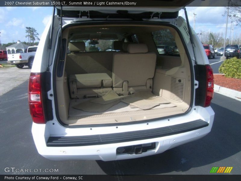 Summit White / Light Cashmere/Ebony 2007 Chevrolet Suburban 1500 LT