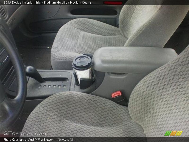 Bright Platinum Metallic / Medium Quartz 1999 Dodge Intrepid