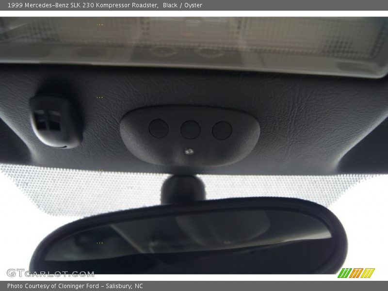 Black / Oyster 1999 Mercedes-Benz SLK 230 Kompressor Roadster