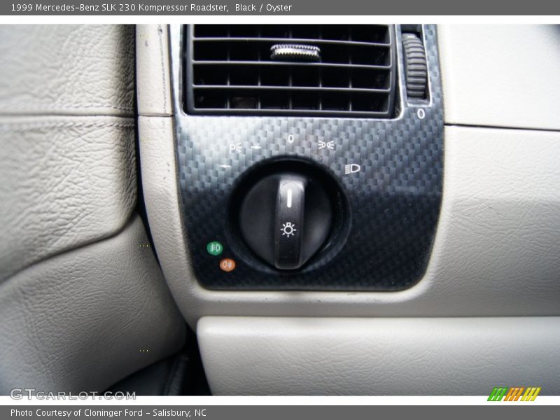 Black / Oyster 1999 Mercedes-Benz SLK 230 Kompressor Roadster