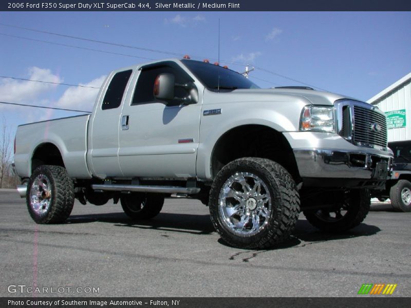 Custom Wheels of 2006 F350 Super Duty XLT SuperCab 4x4