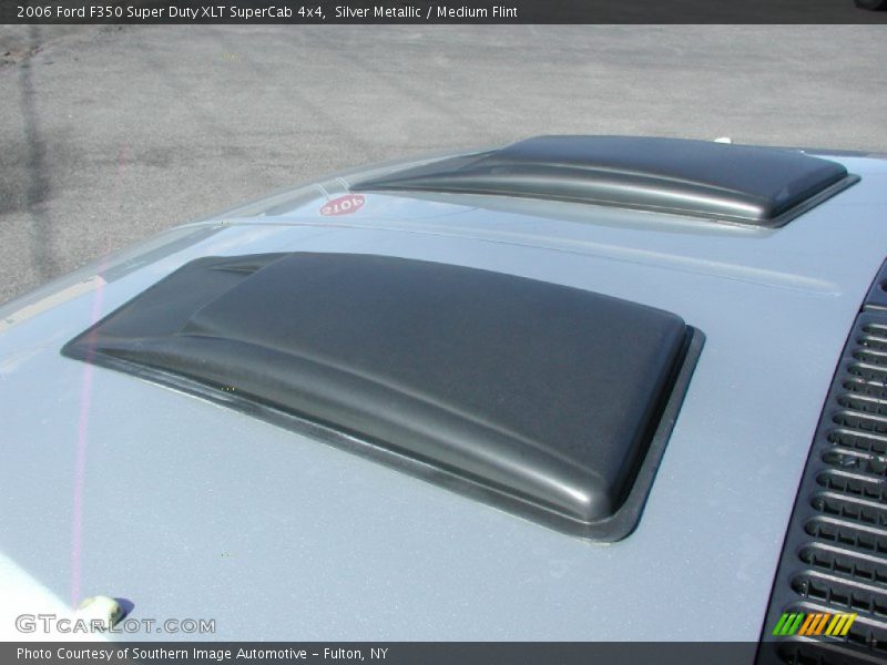 Silver Metallic / Medium Flint 2006 Ford F350 Super Duty XLT SuperCab 4x4