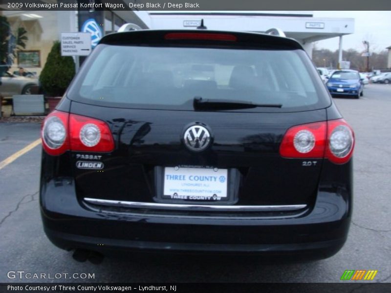 Deep Black / Deep Black 2009 Volkswagen Passat Komfort Wagon