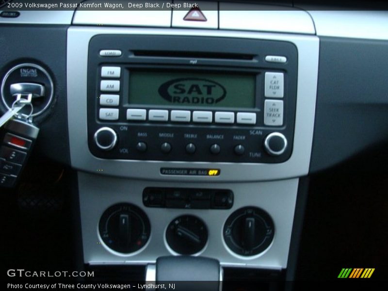 Deep Black / Deep Black 2009 Volkswagen Passat Komfort Wagon