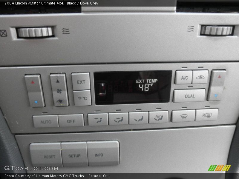 Controls of 2004 Aviator Ultimate 4x4