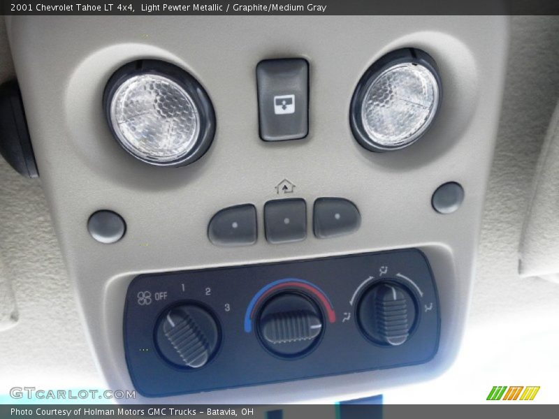 Controls of 2001 Tahoe LT 4x4