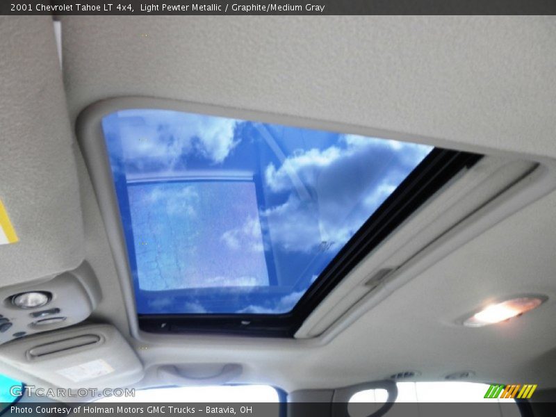Light Pewter Metallic / Graphite/Medium Gray 2001 Chevrolet Tahoe LT 4x4