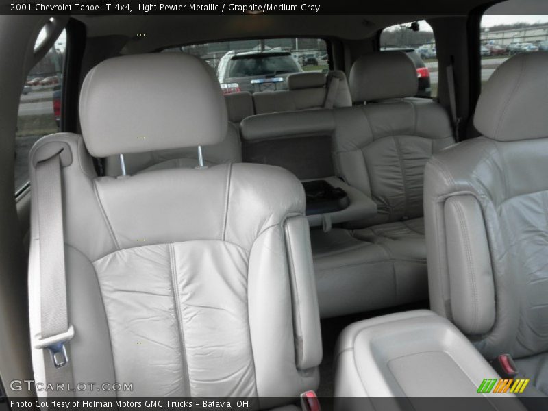 Light Pewter Metallic / Graphite/Medium Gray 2001 Chevrolet Tahoe LT 4x4