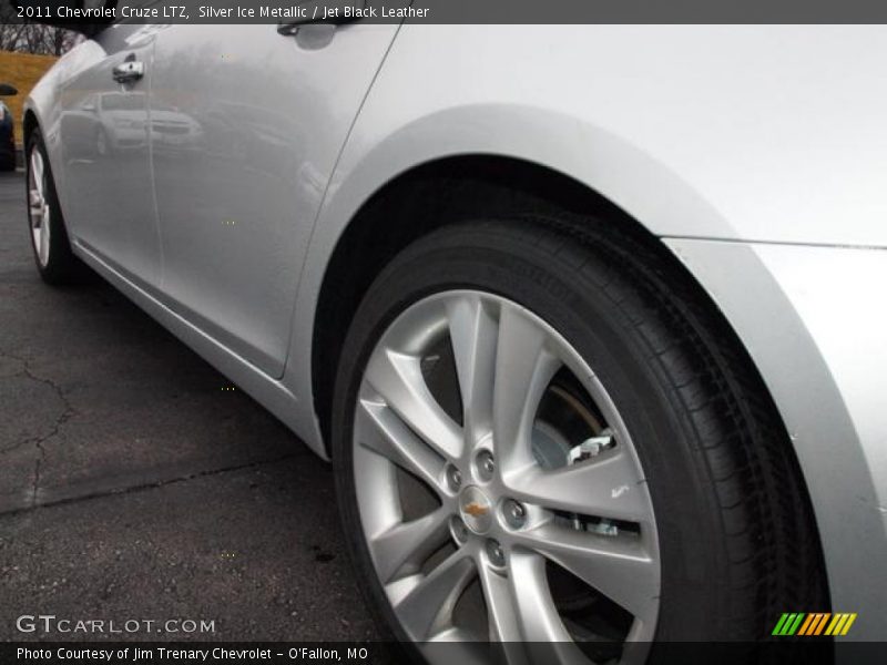 Silver Ice Metallic / Jet Black Leather 2011 Chevrolet Cruze LTZ