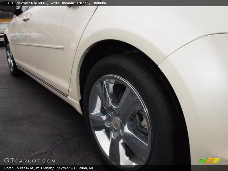 White Diamond Tricoat / Titanium 2011 Chevrolet Malibu LT
