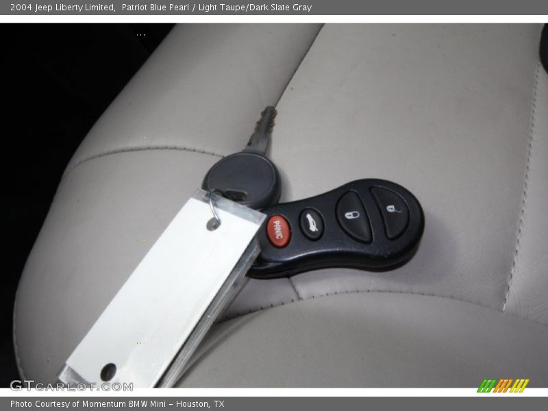 Patriot Blue Pearl / Light Taupe/Dark Slate Gray 2004 Jeep Liberty Limited
