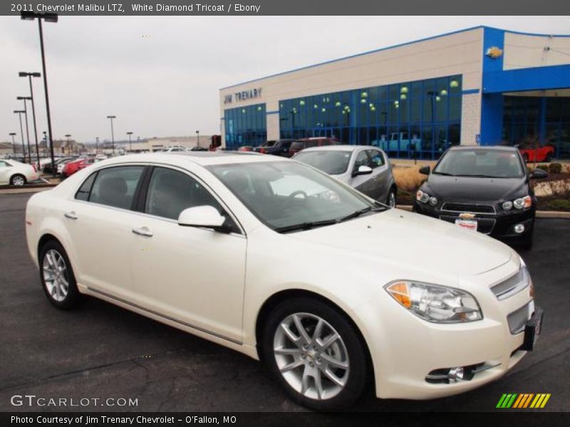 Front 3/4 View of 2011 Malibu LTZ