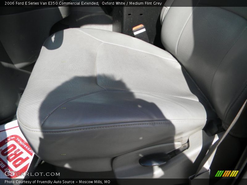 Oxford White / Medium Flint Grey 2006 Ford E Series Van E350 Commercial Extended