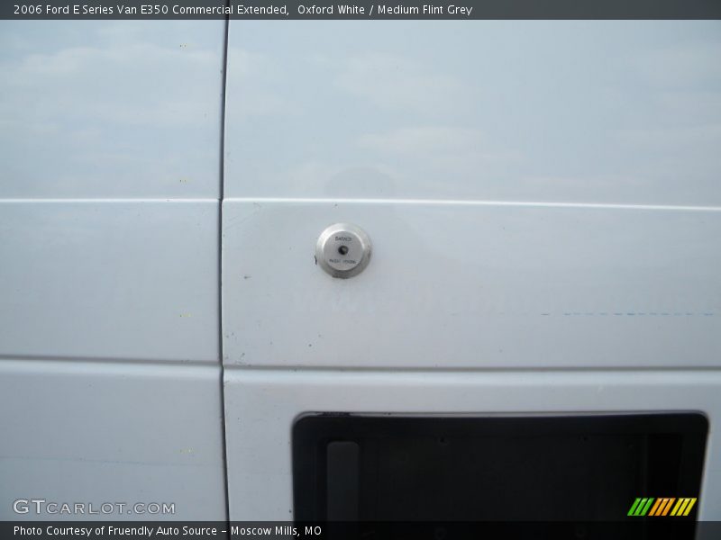 Oxford White / Medium Flint Grey 2006 Ford E Series Van E350 Commercial Extended