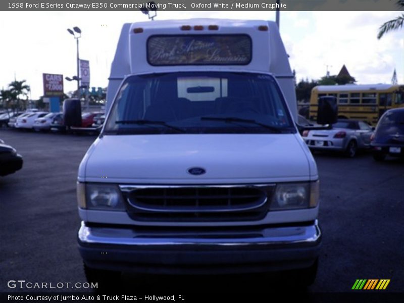 Oxford White / Medium Graphite 1998 Ford E Series Cutaway E350 Commercial Moving Truck