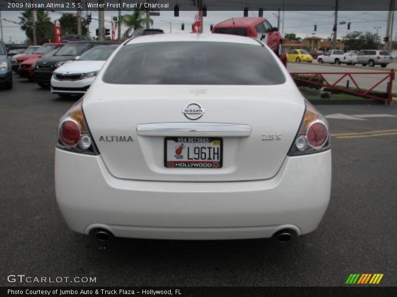 Winter Frost Pearl / Charcoal 2009 Nissan Altima 2.5 S