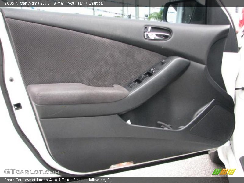 Winter Frost Pearl / Charcoal 2009 Nissan Altima 2.5 S