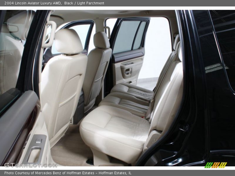 Black / Light Parchment 2004 Lincoln Aviator Luxury AWD