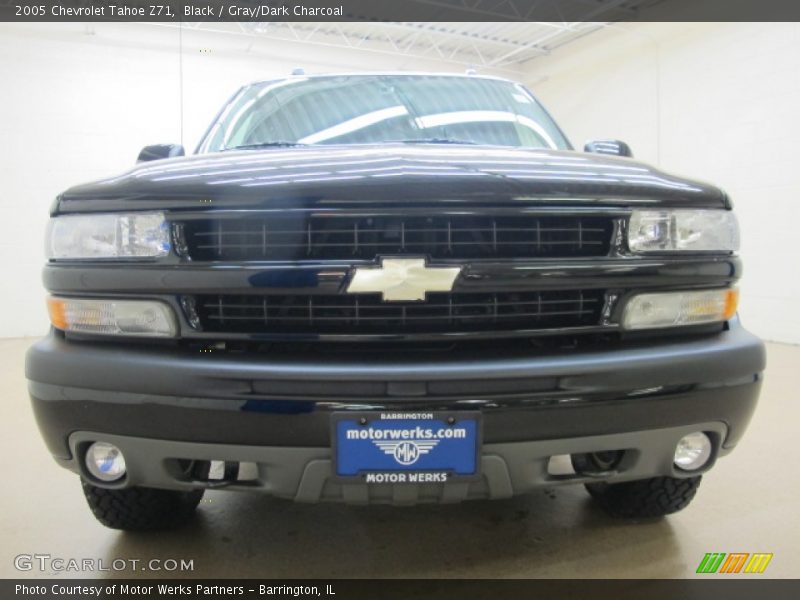 Black / Gray/Dark Charcoal 2005 Chevrolet Tahoe Z71