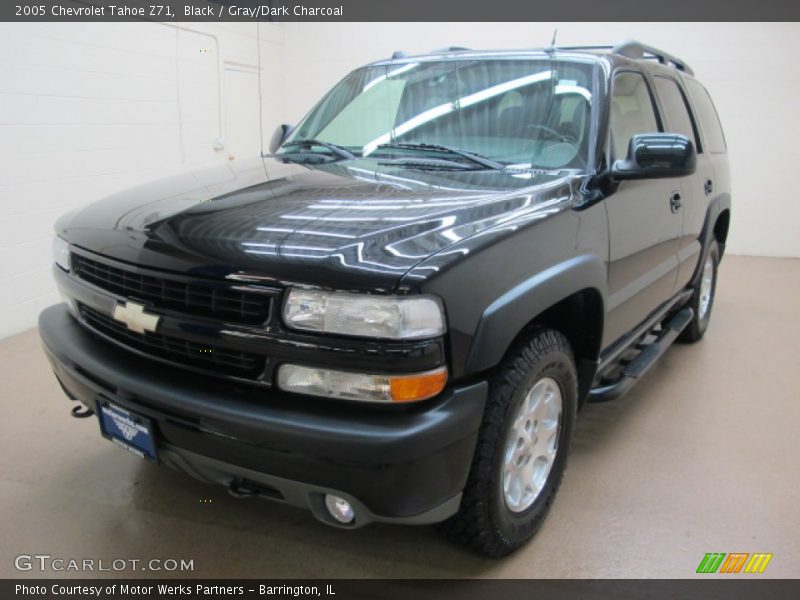 Black / Gray/Dark Charcoal 2005 Chevrolet Tahoe Z71