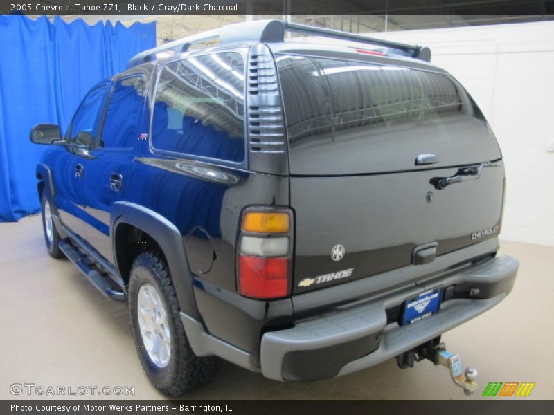 Black / Gray/Dark Charcoal 2005 Chevrolet Tahoe Z71