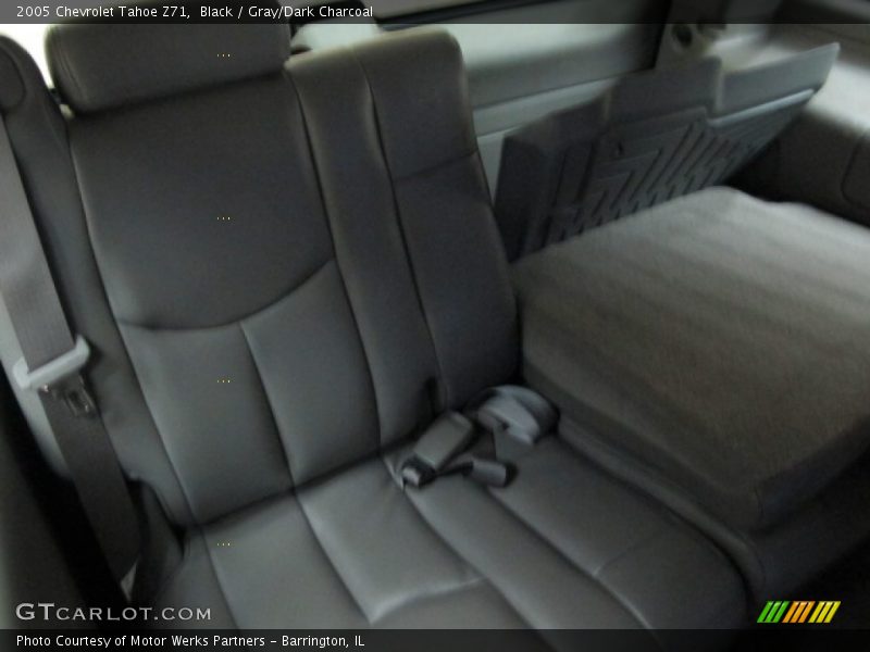 Black / Gray/Dark Charcoal 2005 Chevrolet Tahoe Z71