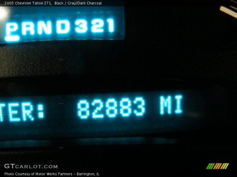 Black / Gray/Dark Charcoal 2005 Chevrolet Tahoe Z71