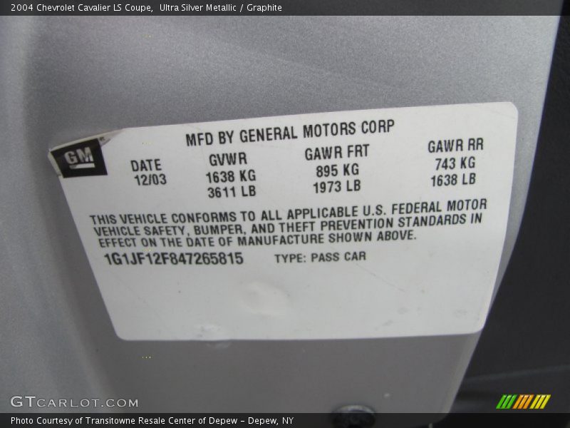 Ultra Silver Metallic / Graphite 2004 Chevrolet Cavalier LS Coupe