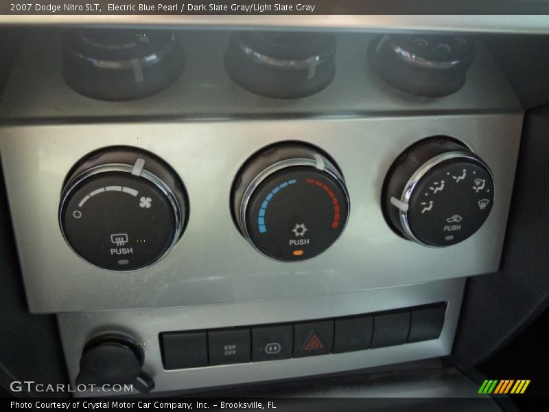 Controls of 2007 Nitro SLT