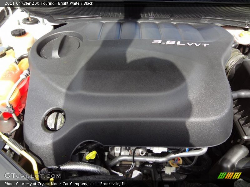 Bright White / Black 2011 Chrysler 200 Touring