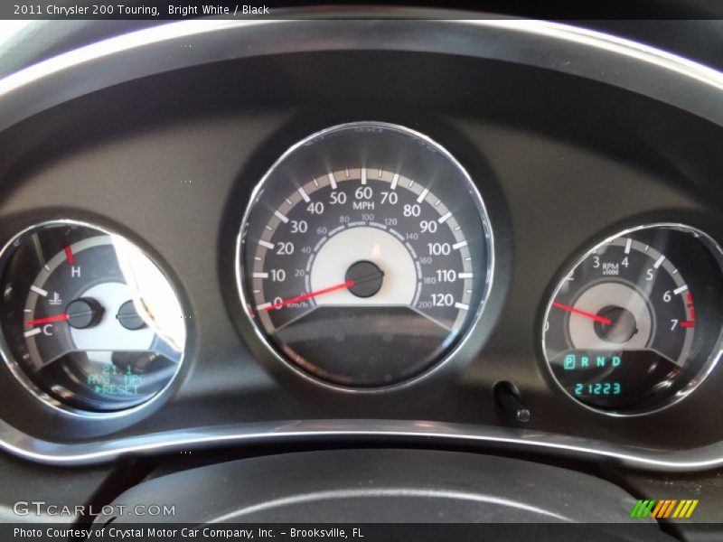 Bright White / Black 2011 Chrysler 200 Touring