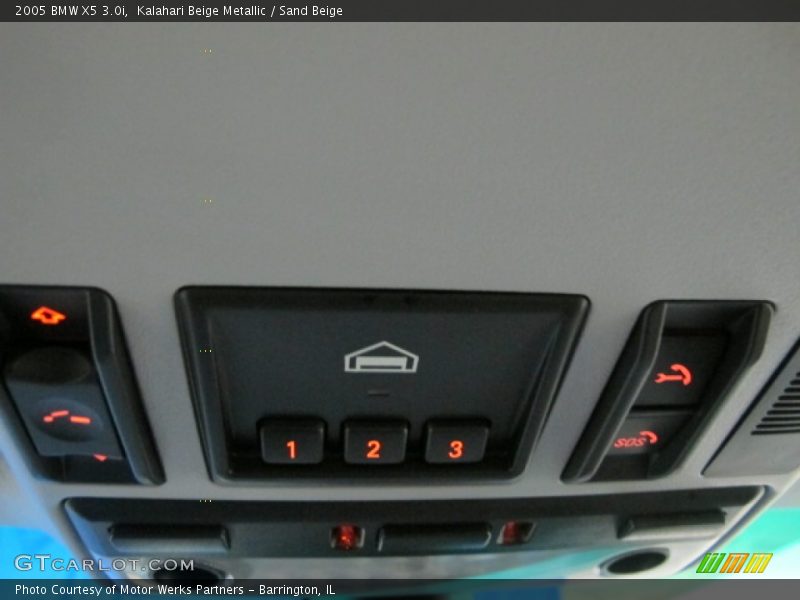 Kalahari Beige Metallic / Sand Beige 2005 BMW X5 3.0i