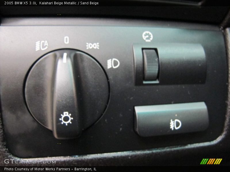 Kalahari Beige Metallic / Sand Beige 2005 BMW X5 3.0i