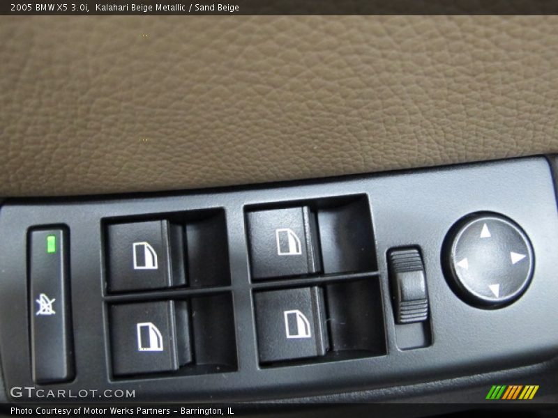 Kalahari Beige Metallic / Sand Beige 2005 BMW X5 3.0i