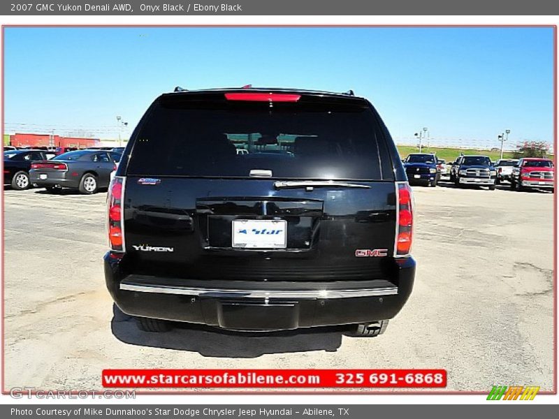 Onyx Black / Ebony Black 2007 GMC Yukon Denali AWD