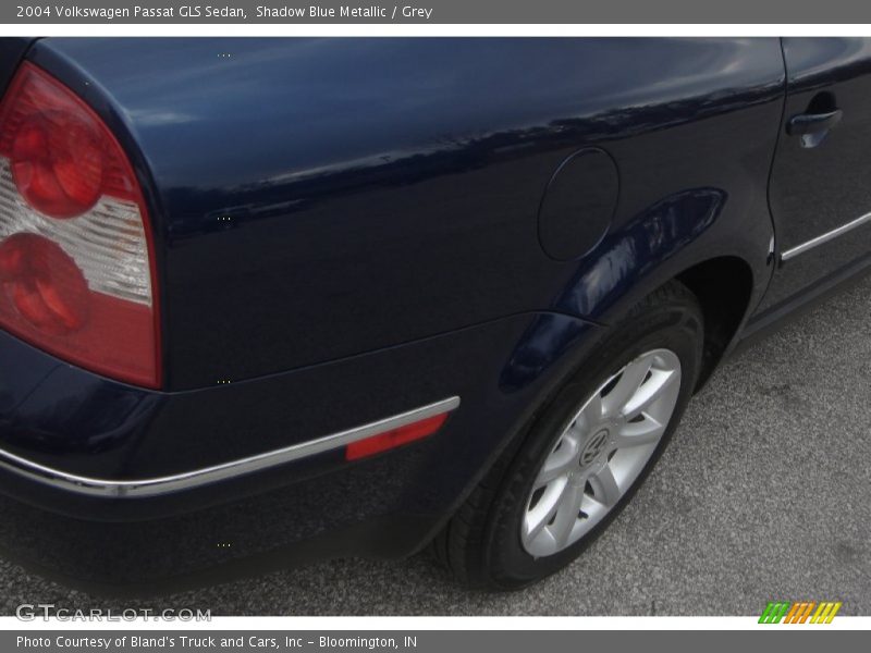 Shadow Blue Metallic / Grey 2004 Volkswagen Passat GLS Sedan