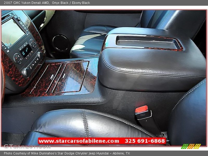 Onyx Black / Ebony Black 2007 GMC Yukon Denali AWD